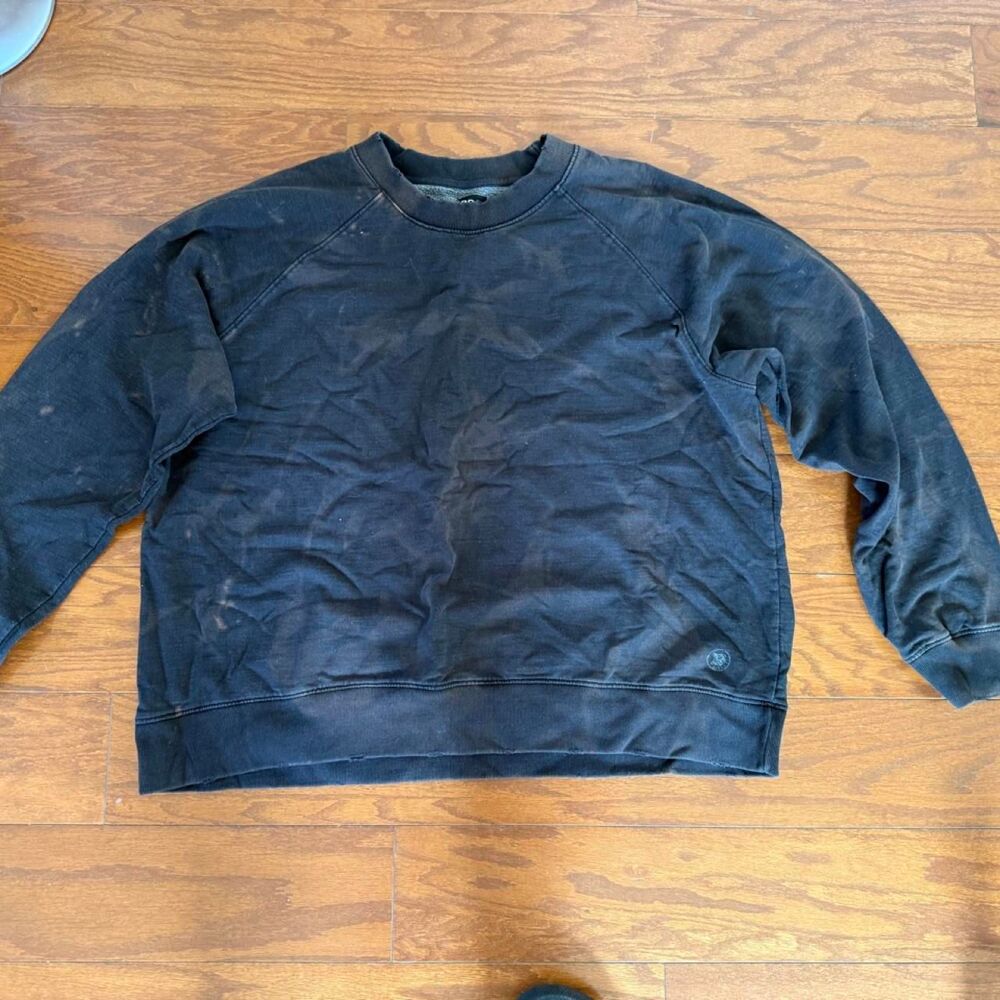 Bdg Men's Black and Navy Sweatshirt